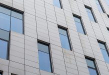 Placările cu BOND schimbă aspectul clădirilor din Suceava placari cu bond