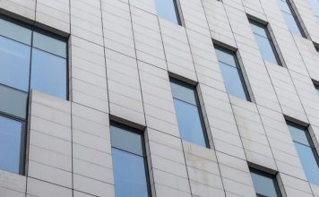 Placările cu BOND schimbă aspectul clădirilor din Suceava placari cu bond
