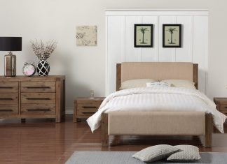 mobila dormitor din lemn masiv la comanda