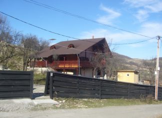 Case din lemn Suceava