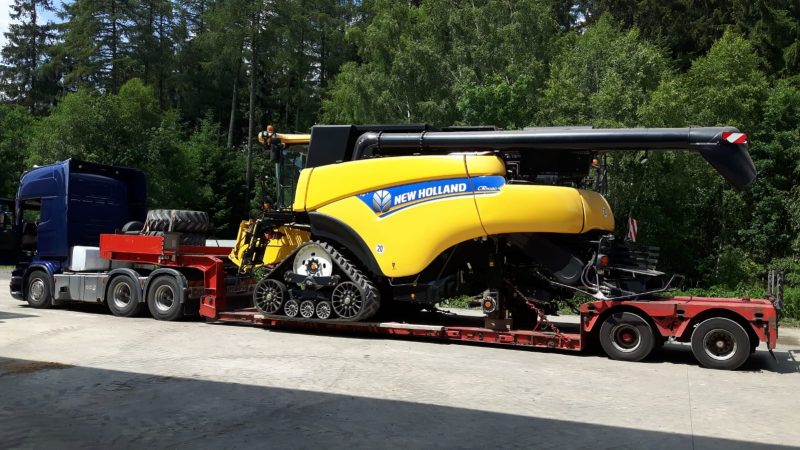 transport combina agricola new holland