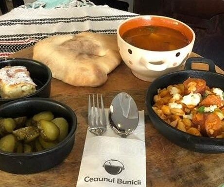 La Restaurant „Ceaunul Bunicii” găsești preparate care te fac să-ți plouă în gură ceaunul bunicii