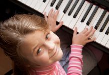 Copilul tau asculta muzica Iata DE CE este important sa o faca inca din primele zile de viata