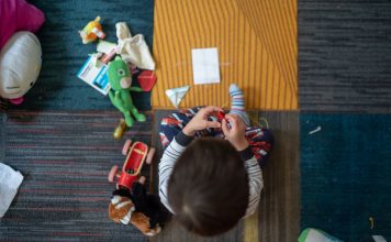 Cum alegi jucăriile potrivite în funcție de vârsta copilului