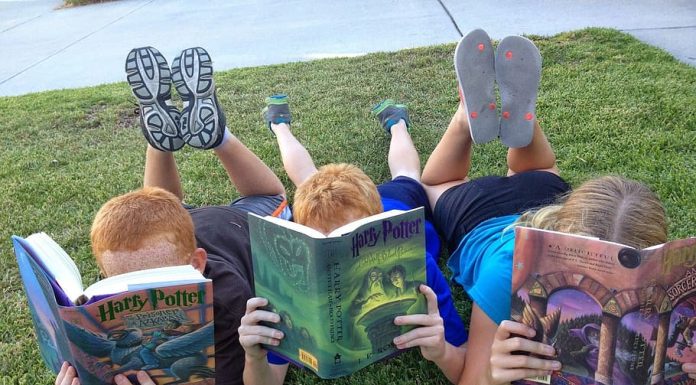 Cum îl ajuți pe copilul tău să-și dezvolte pasiunea pentru lectura