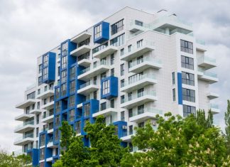 Locuințele noi devin din ce în ce mai puțin accesibile. Cât trebuie să muncească un român pentru un apartament Locuințele noi devin din ce în ce mai puțin accesibile. Cât trebuie să muncească un român pentru un apartament