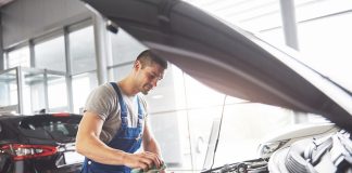 Cum alegi uleiul de motor potrivit pentru mașina ta?