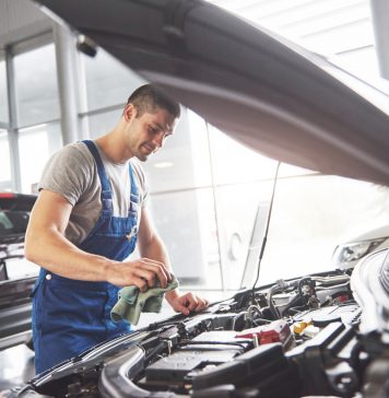 Cum alegi uleiul de motor potrivit pentru mașina ta?