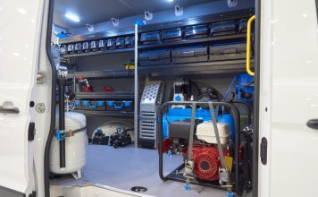 Montarea rafturilor auto: 3 trucuri și ponturi