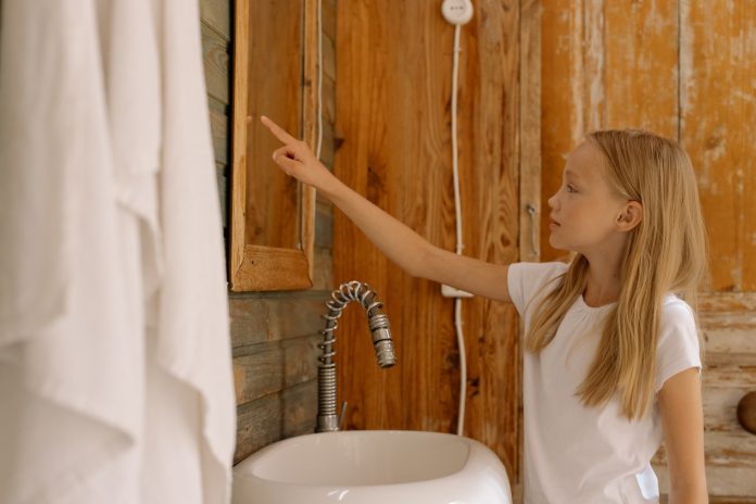 Cum amenajezi baia pentru copilul tău: 3 sfaturi utile