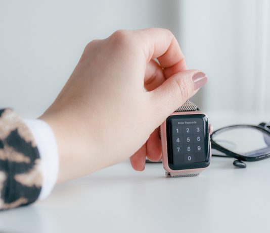 Ce este smartwatch-ul? Definiție, beneficii și recomandări