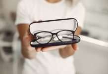 5 rame pentru ochelari de vedere în funcție de materialul din care sunt confecționate