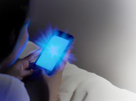 Cum să previi oboseala ochilor cauzată de lumina albastră a ecranelor