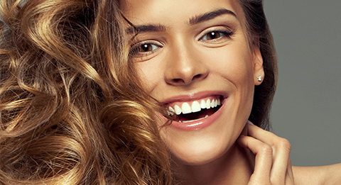 Cum se folosește o mască de păr la duș