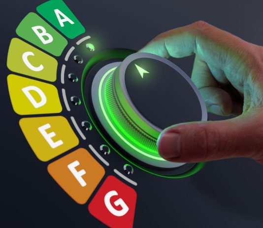 10 moduri de a îmbunătăți eficiența energetică a afacerii tale