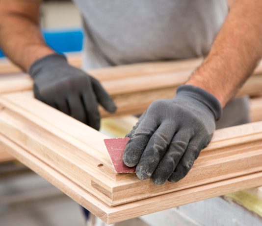 Tehnici de finisare a lemnului: Cum să obții o suprafață impecabilă