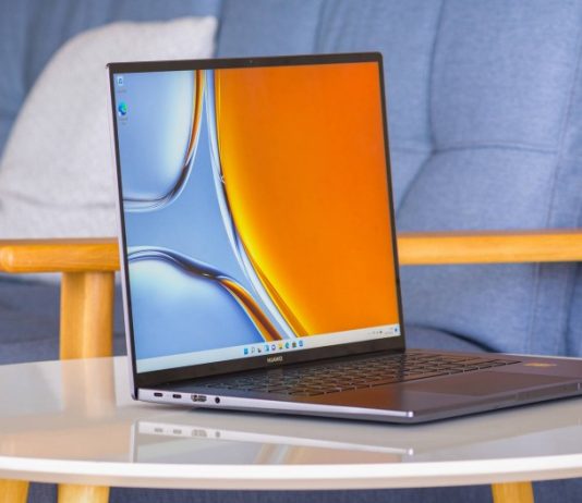 Afișaje Cu Rată Mare De Reîmprospătare În Laptopurile De Gaming