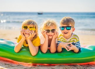 3 cele mai populare modele de ochelari de soare pentru copii