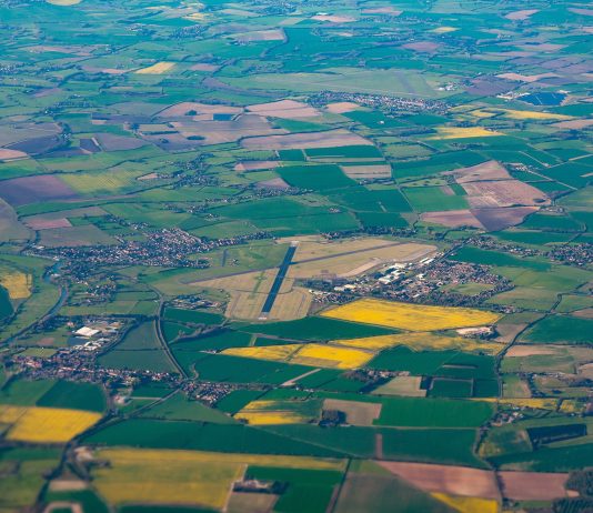 Drona agricola și fotografia aeriană: Cum să obții imagini spectaculoase ale terenurilor agricole