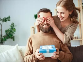 Cadouri inspirate pentru femei şi bărbaţi, uşor de găsit şi de cumpărat online