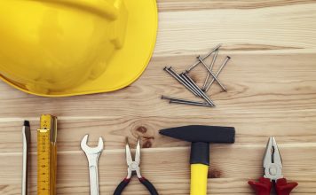 Top 5 Unelte Esențiale Pentru Pasionații de Bricolaj Top 5 Unelte Esențiale Pentru Pasionații de Bricolaj