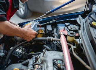 Ce se întâmplă dacă folosești ulei de servodirecție greșit?