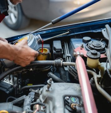 Ce se întâmplă dacă folosești ulei de servodirecție greșit?