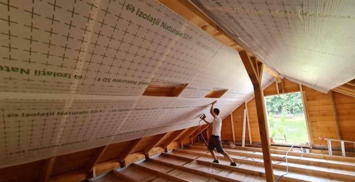 Construiești verde în Suceava? De ce lâna de lemn este o soluție cu amprentă de carbon redusă