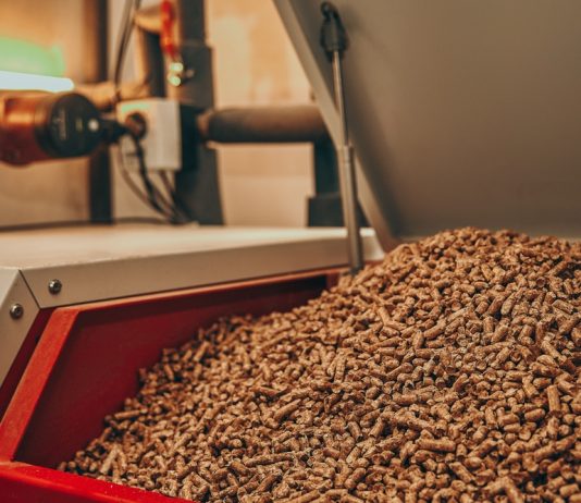 Cum reduci emisiile casei tale cu ajutorul centralelor pe peleți?