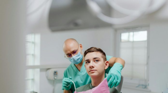 Aparat dentar Invisalign: cum îți schimbă rutina zilnică