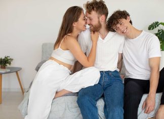Ce este poliamoria și cum stabilești reguli clare. Iată un ghid sincer pentru relații multiple Ce este poliamoria și cum stabilești reguli clare. Iată un ghid sincer pentru relații multiple