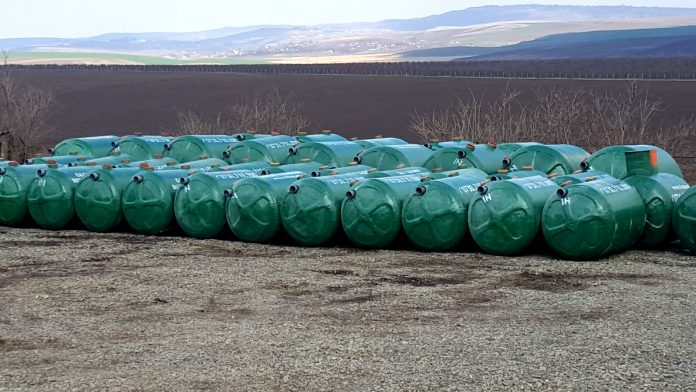 Depozit fose septice în Suceava - preţuri de producător, livrare rapidă şi montaj la domiciliu Depozit fose septice în Suceava - preţuri de producător, livrare rapidă şi montaj la domiciliu