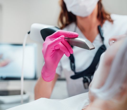 Scanner intraoral vs amprentă clasică: ce diferențe există și ce alegi?