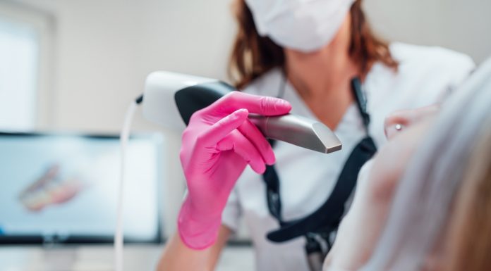 Scanner intraoral vs amprentă clasică: ce diferențe există și ce alegi? Scanner intraoral vs amprentă clasică: ce diferențe există și ce alegi?