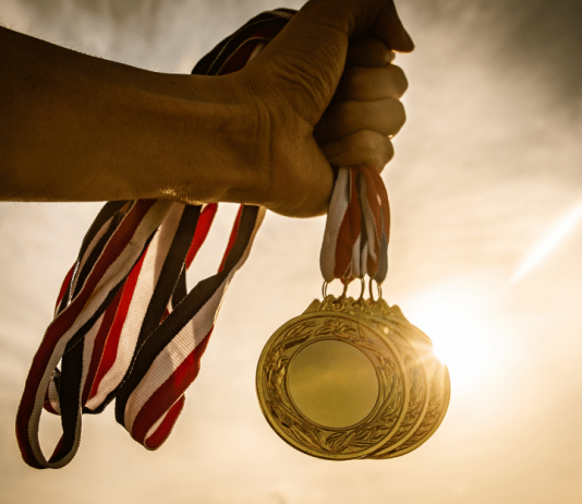 Beneficiile suplimentării cu aminoacizi esențiali în regimul sportivilor de performanță