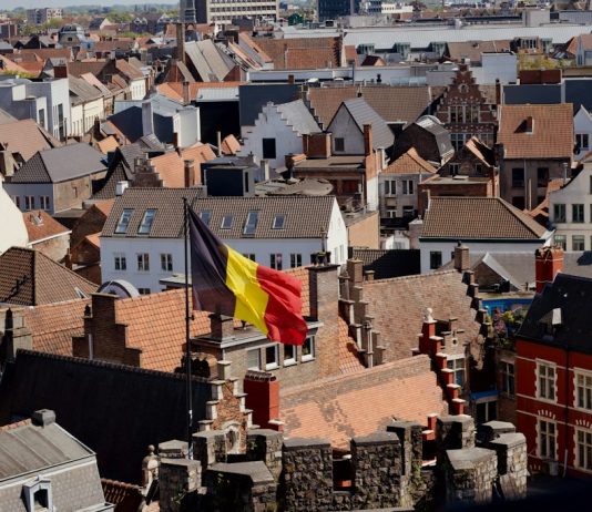 Locuri de muncă în Belgia – ce trebuie să știi înainte de prima plecare?