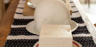 Gusturile Bucovinei: cele mai cunoscute produse tradiţionale Gusturile Bucovinei cele mai cunoscute produse tradiţionale