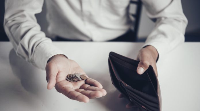 Cum faci rost rapid de bani fără să vinzi definitiv obiectele tale?